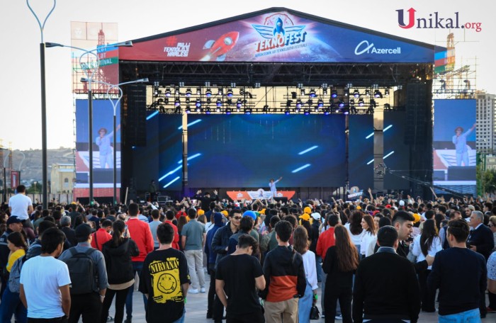 Bakıdakı "TEKNOFEST" festivalının ilk günü konsertlə davam edib - FOTOLAR